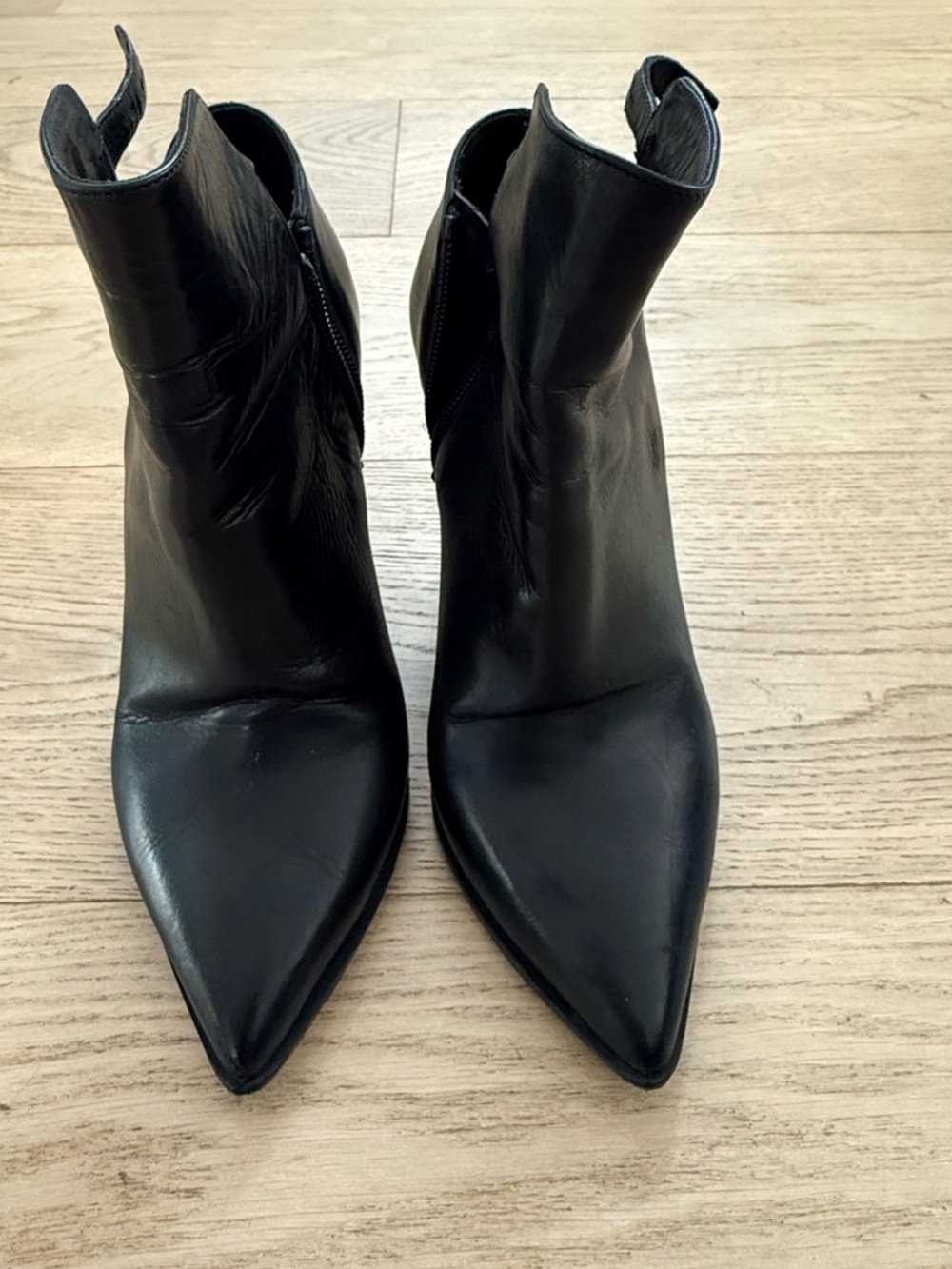 Vince Black Pointed Leather Ankle Booties
